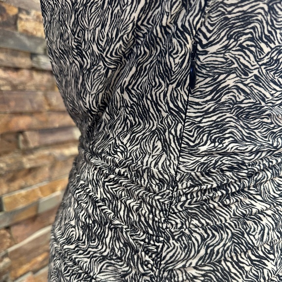 ISABEL MARANT Wrap-Effect Printed Mini Dress Size 38 - Picture 6 of 16